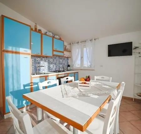 N Apartment *